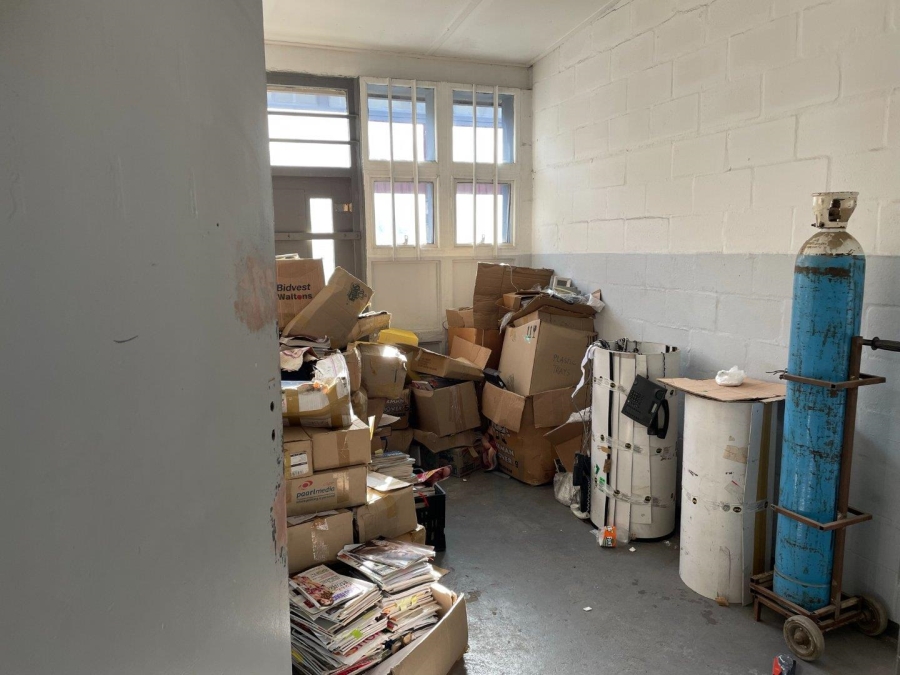 To Let commercial Property for Rent in Retreat Western Cape